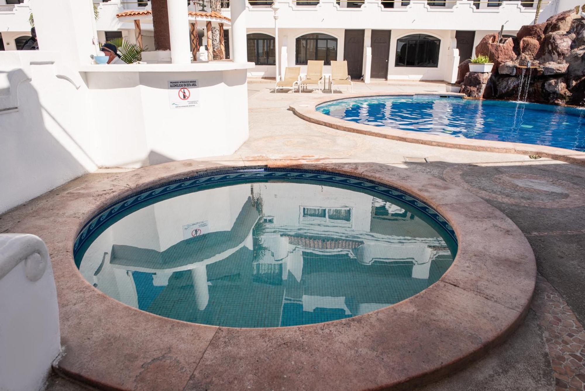 Hotel Vistamar มาซาตลัน ภายนอก รูปภาพ